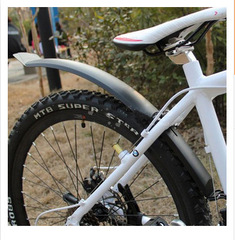 All-inclusive mountain bike fenders, bicycle rain guards, mud guards, mudguards, and fenders that do not fall apart and break