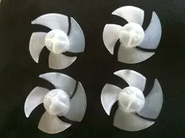 塑料盒;电动机配件;零件盒