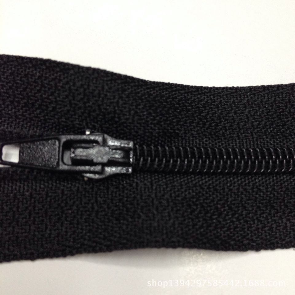 D04C7D77BA9519A9DB24A67FC61D37