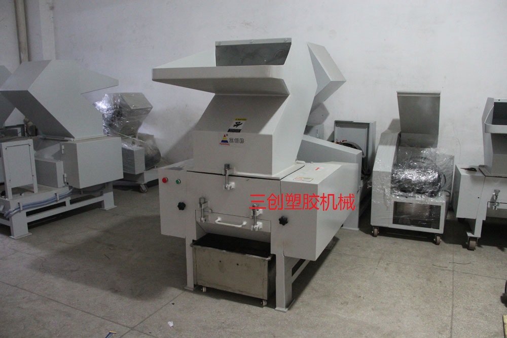 输液袋粉碎机价格，输液管粉碎机批发