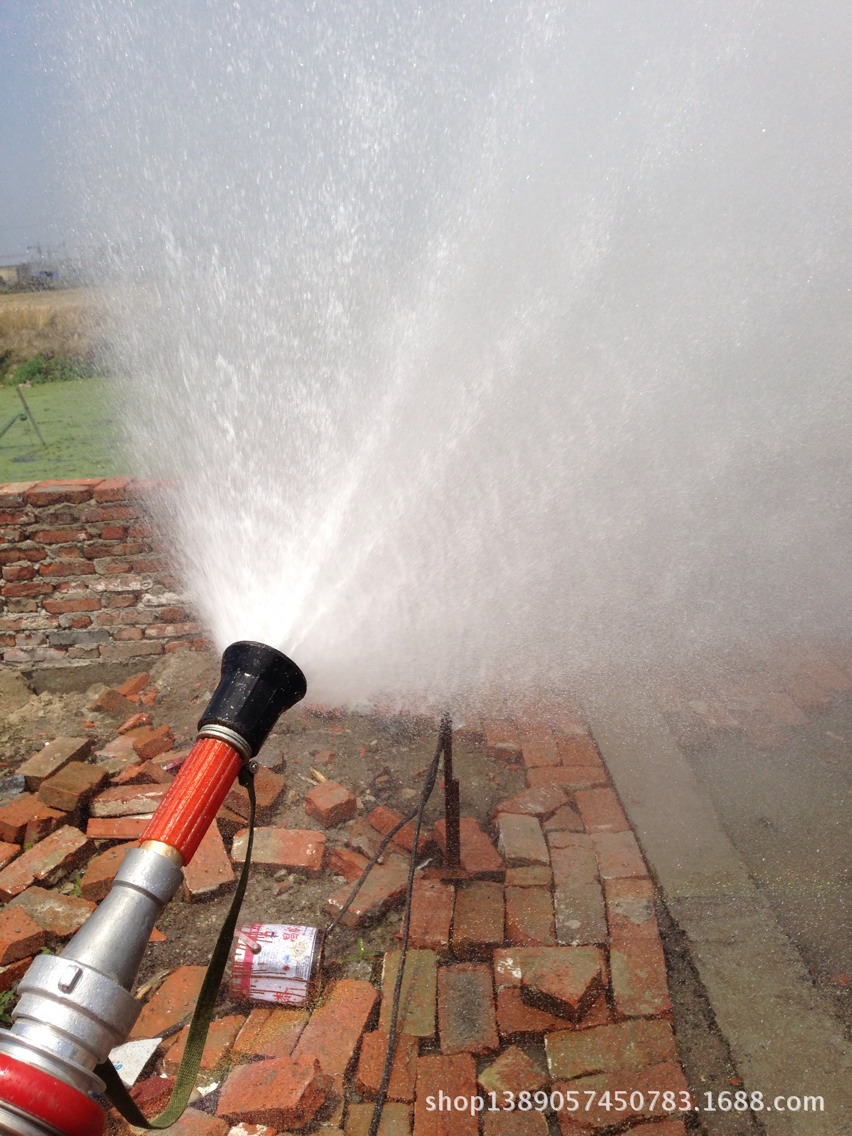 本公司直销消防多功能水枪 各类消防接口 分水器欢迎批发采购