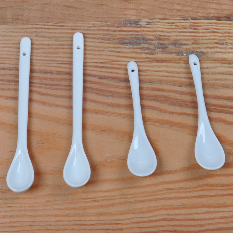 陶瓷杯勺子 长度12.5cm 16