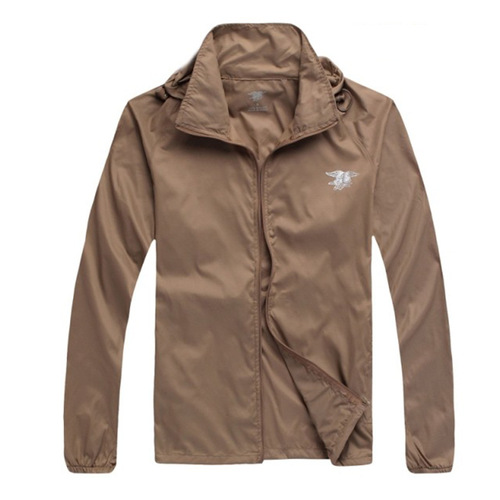 Chips Suncoat: Thin, Breathable Casual Windbreaker for Men