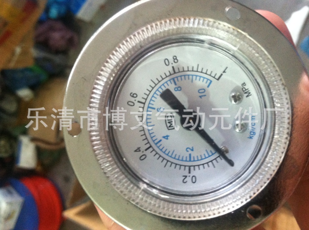 供应气动压力表Y40-02轴向二分