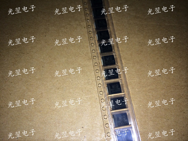 贴片肖特基二极管 SK3200 SS3200 封装SMC DO-214AB 全新原装