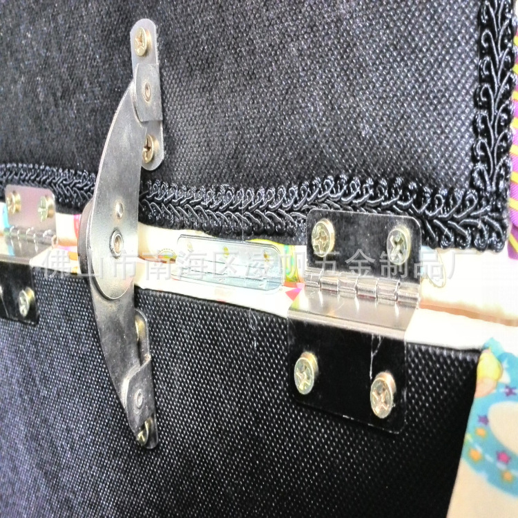 合頁的安裝圖片