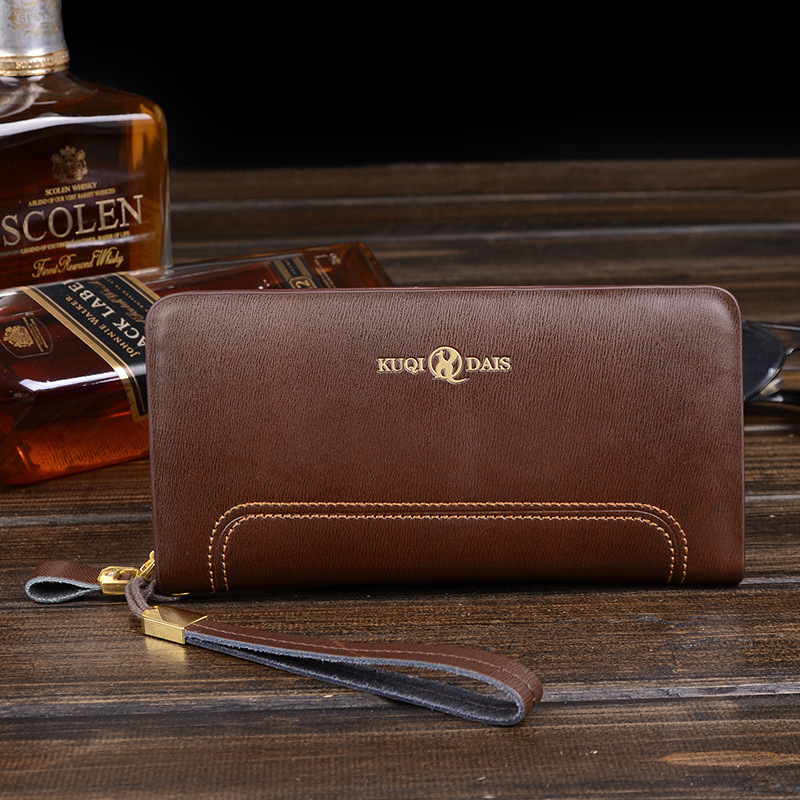 Коричневый