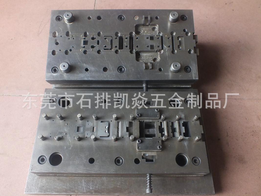 電源彈片五金連續沖壓模 4500