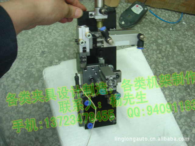 �ֻ���غ�ǡ�ǰ��ѹ���ξ�,�Զ�ѹ���ξߣ��ξ���ƶ�1