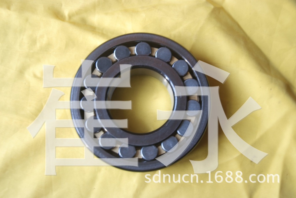 23026CA/W33 23026CC 调心滚子轴承 瓦房店轴承 ZWZ