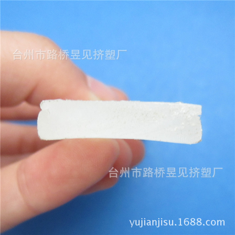 Productos de extrusión de plástico PE tira de plástico Borde de borde de bandas PE Perfil de procesamiento de extrusión