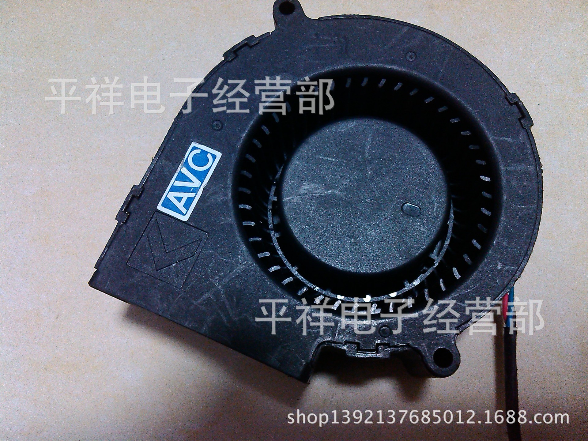 大量供应拆机翻新散热鼓风扇9733  12V  2.40A  价格优惠排风