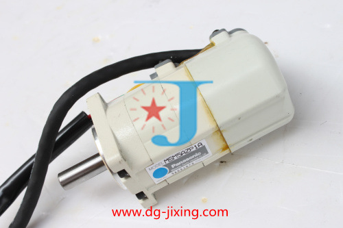 松下伺服电机 MSMA011A1F  保好保修三个月