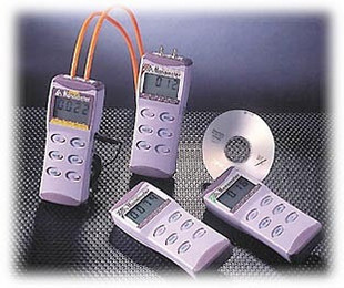 台湾衡欣 AZ8230数字压力表 AZ-8230压力计