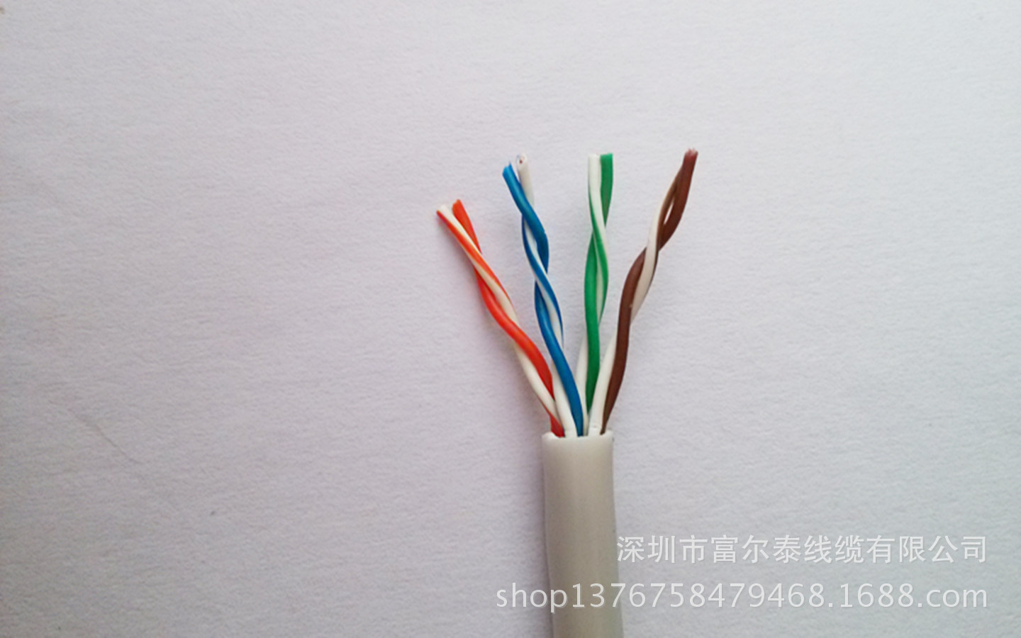 生产定制 超五类网线 CAT5E UTP 28AWG CCA+CCS 非屏蔽网线-阿里巴巴