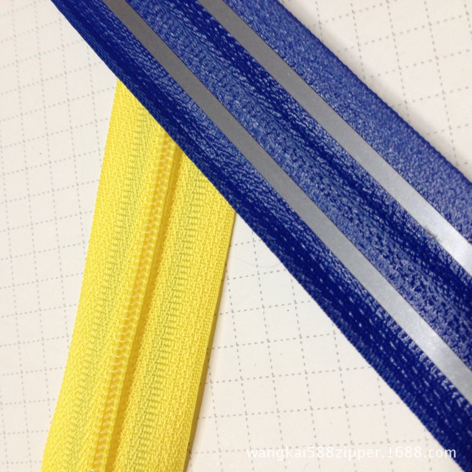 CC64C49207F8BCCEA6509FC4A6CE85