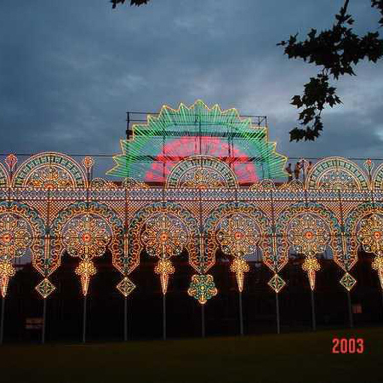 ����ֱ��ʥ�����յƹ⹰�ţ��ɶ�������ʥ���ƹ����ͺ͸ֹ�����