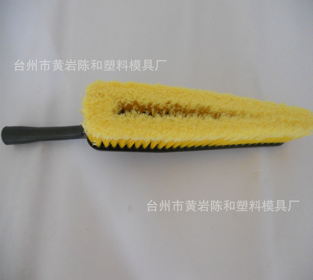 车载洗车刷 通水刷 免划痕三角刷 洗车器配件 洗车刷配套批发|ru