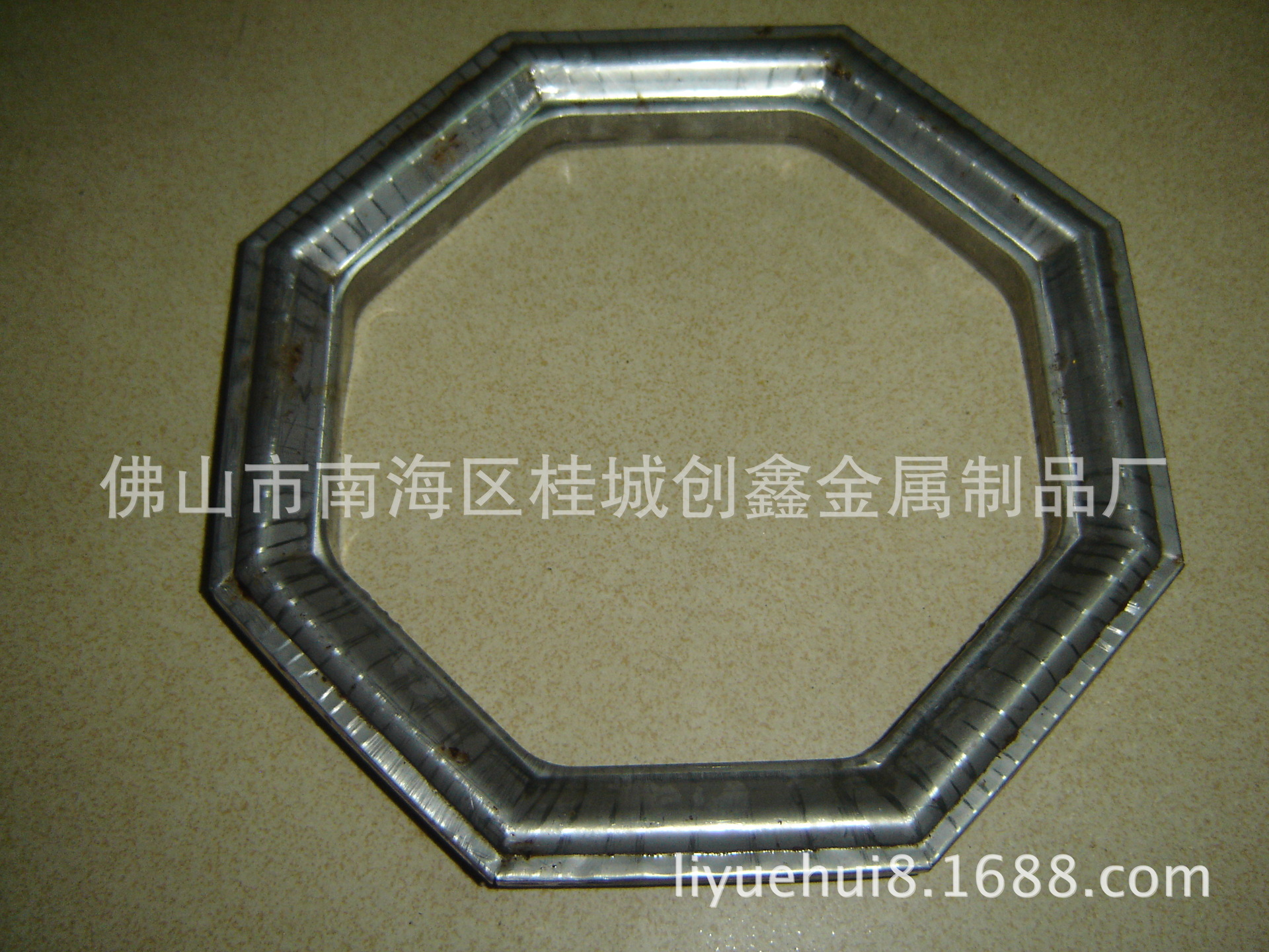 提供門類裝飾配件模具製造及生產加工