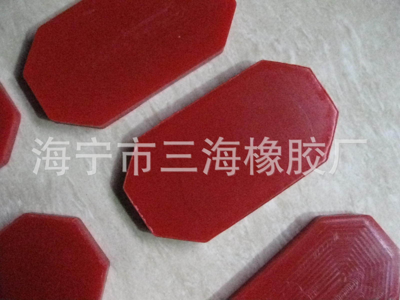 厂家供应 硅胶垫 硅胶垫片 耐高温耐磨橡胶垫片