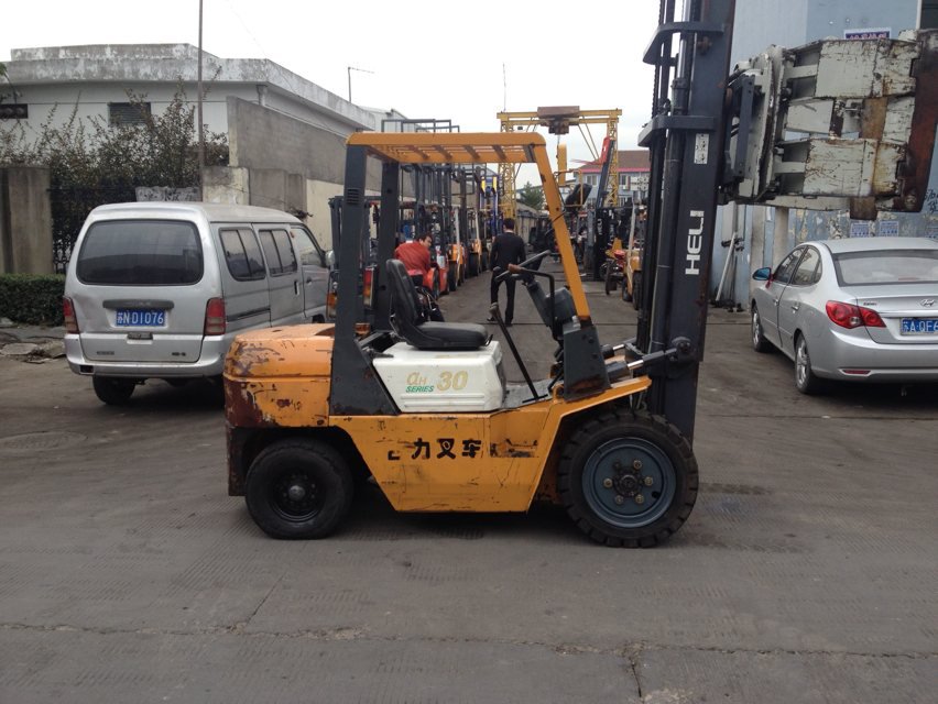 HELI合力3吨抱夹叉车出售.升高4米.卡斯卡特属具