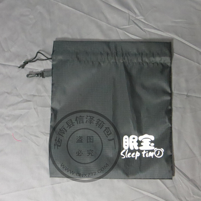 供应黑色格子防雨布束口袋 U形枕束口袋 三分格涤纶布束口袋定做|ru