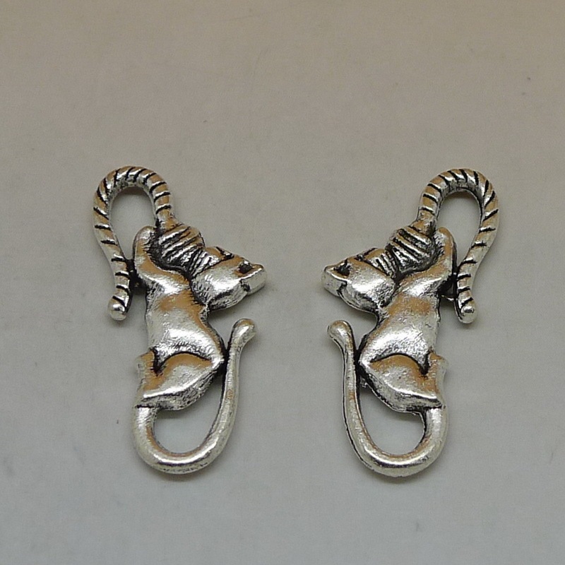 A7779 kitten 1000g/520 PCs/bag 1.9g 24x13mm pet DIY alloy Jewelry pendant cute