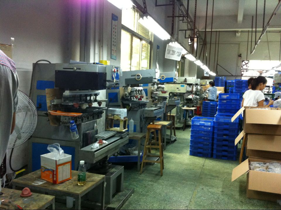 塑胶移印加工厂家 金属丝印加工厂家 承接1色至8色移印加工厂家|ru