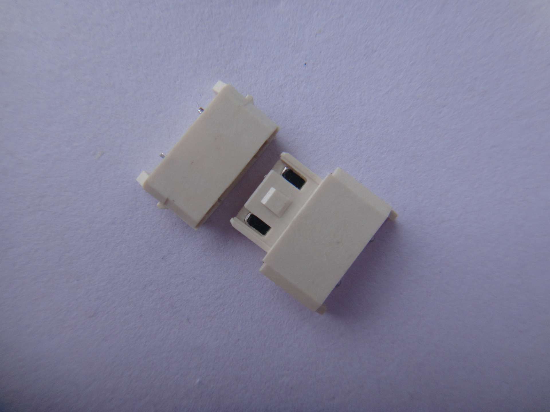 B4000 优势供应4.0间距板对板连接器