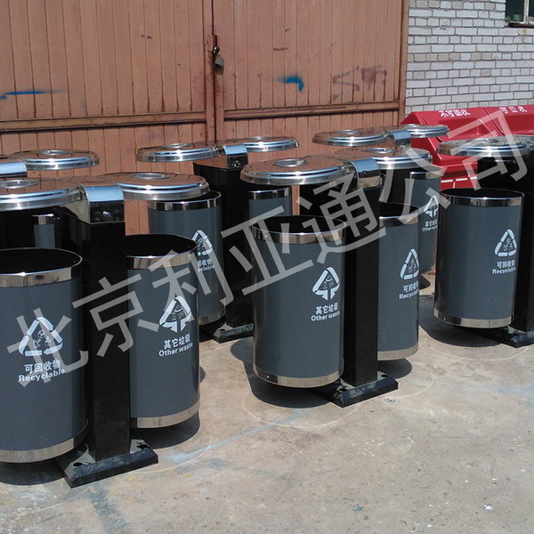 厂家户外钢垃圾桶、分类垃圾桶、不锈钢垃圾桶、塑料垃圾桶