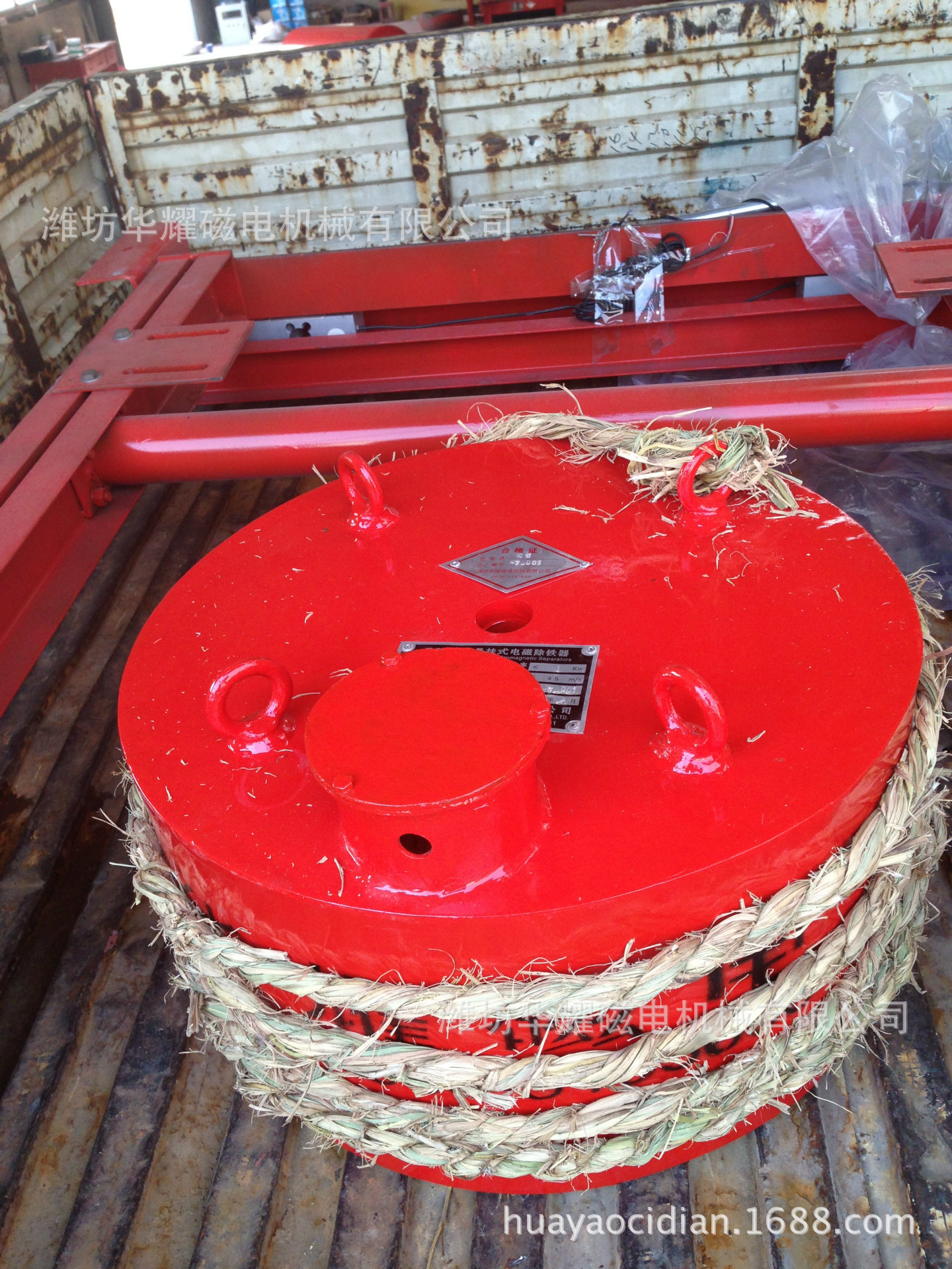 供应高强度RCDB盘式电磁除铁器-山东华耀磁电除铁器生产基地