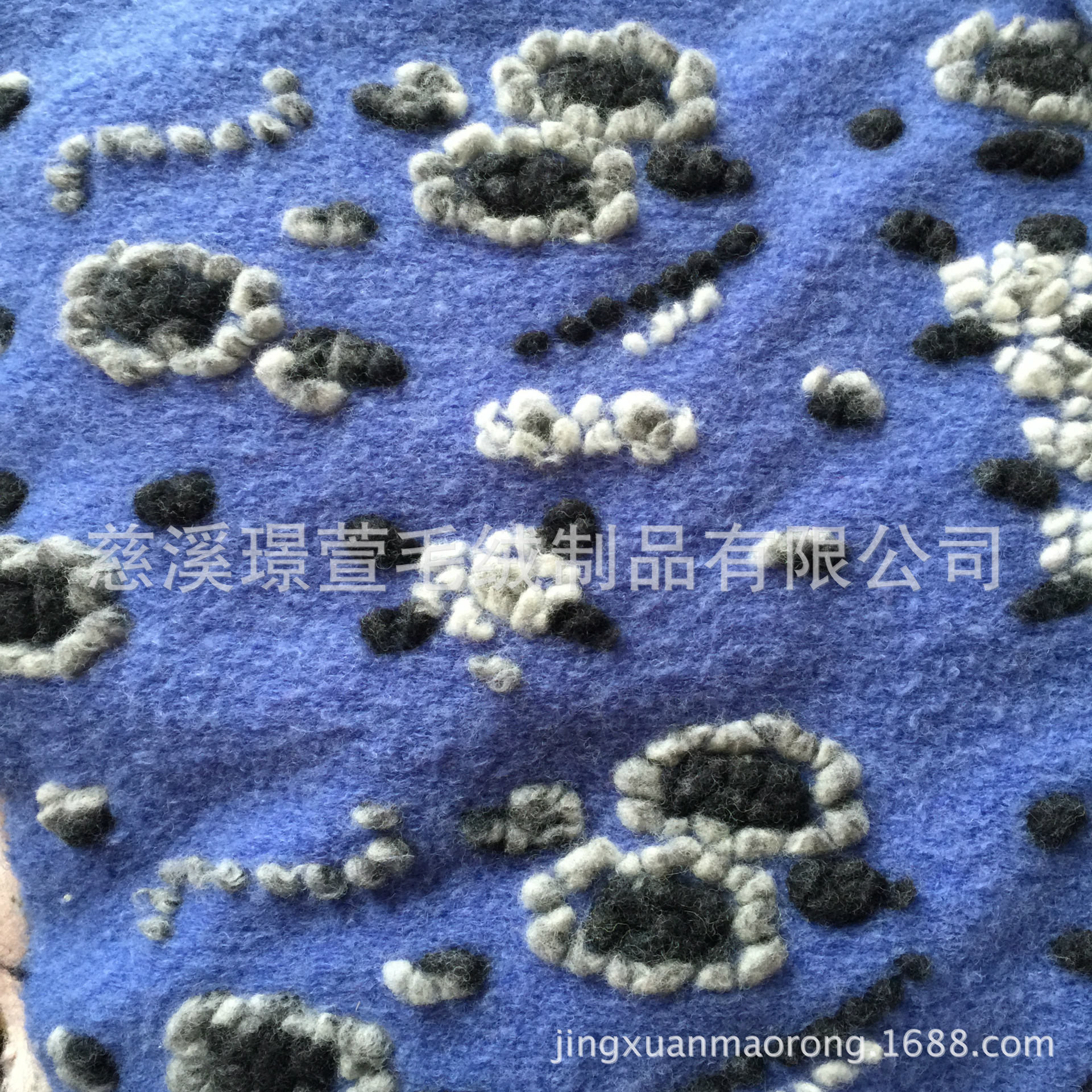 厂家直供毛呢 反吹风羊毛呢 女装大衣 蓝底花朵 服装面料布料