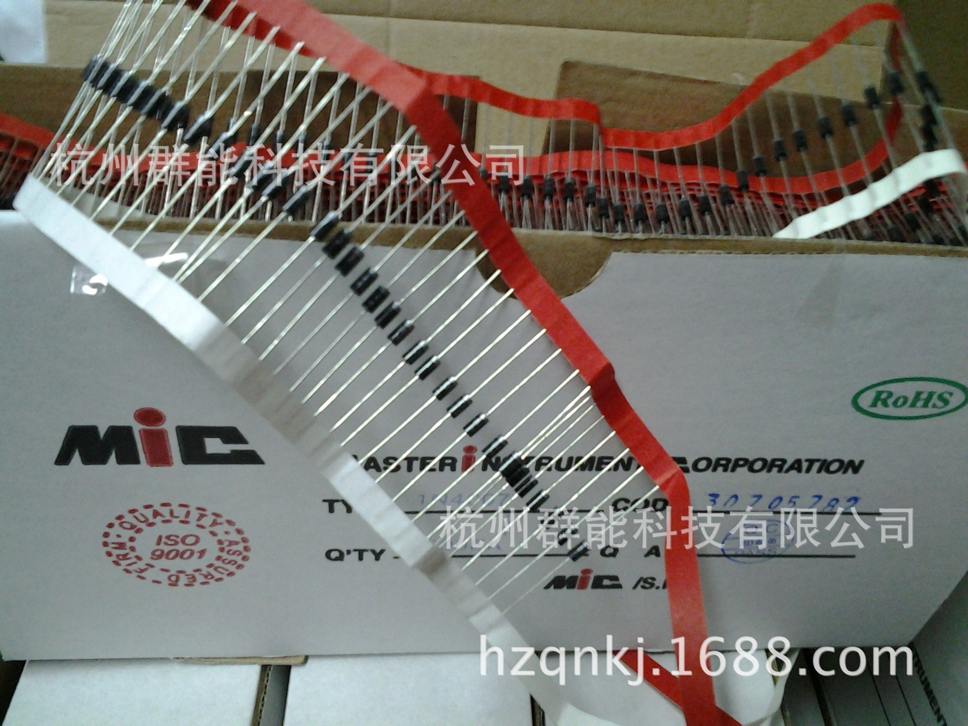 MIC 二极管   1N4007编带 铜 角