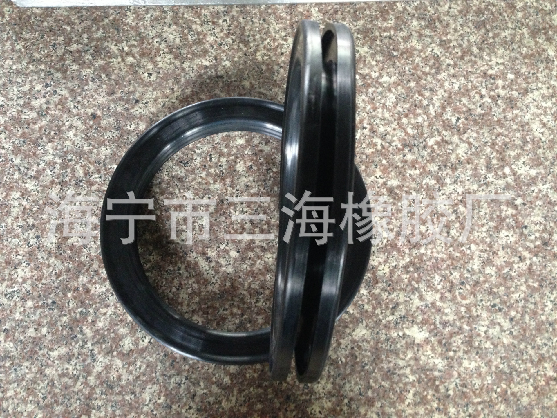 厂家供应 橡胶出线圈 橡胶护线圈 定制加工硅胶双面护线圈