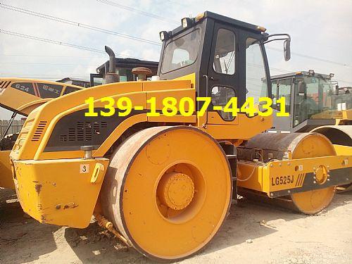 供应上海龙工LG525J铁三轮压路机原版车型