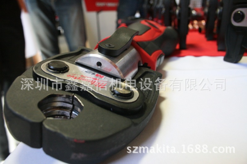 批发零售米沃奇充电式线缆/铜管切割机2473-20