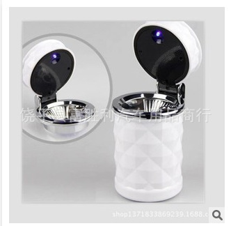 Automotive accessories Car ashtray LED ashtray Automotive ashtray Diamond ashtray