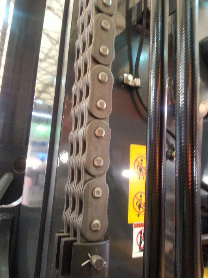 供应LH1234/LH1244/LH1246/LH1266/LH1288板式链条叉车板式链条