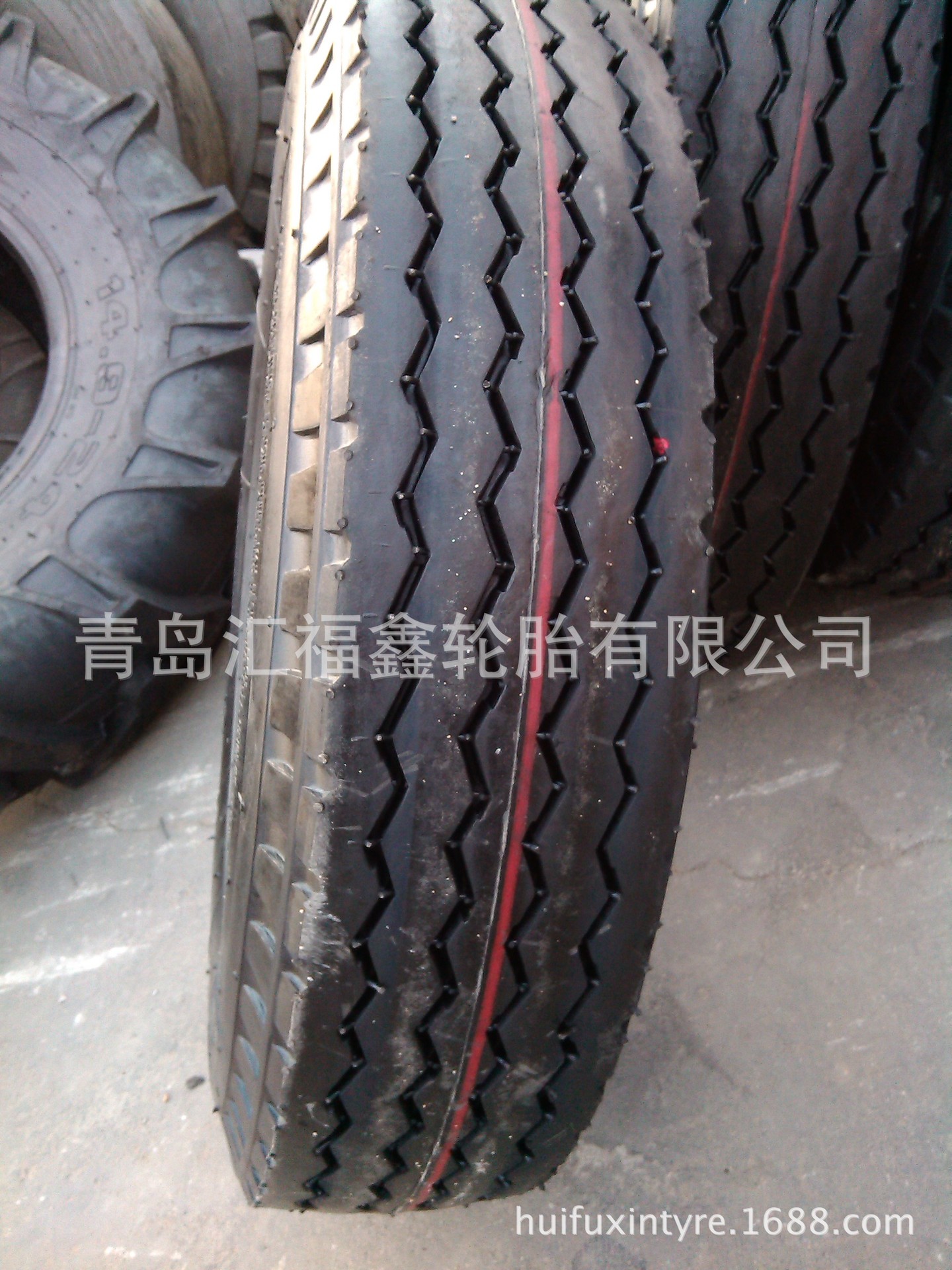 供应三轮车轮胎 750-15 7.50-15 水曲花纹 接受订单