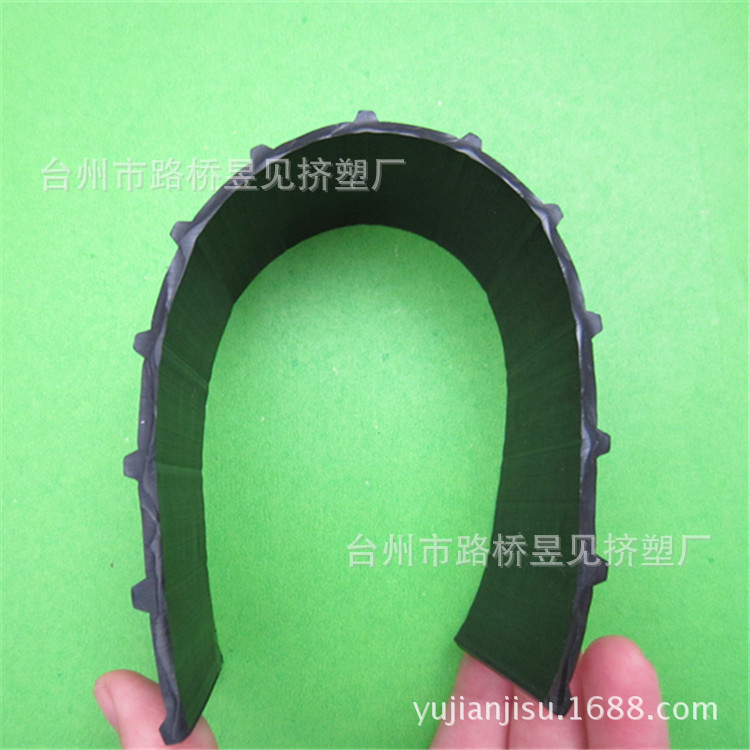 Productos de extrusión de plástico PVC tira de plástico suave Borde de sellado ranura de borde suave Procesamiento de extrusión