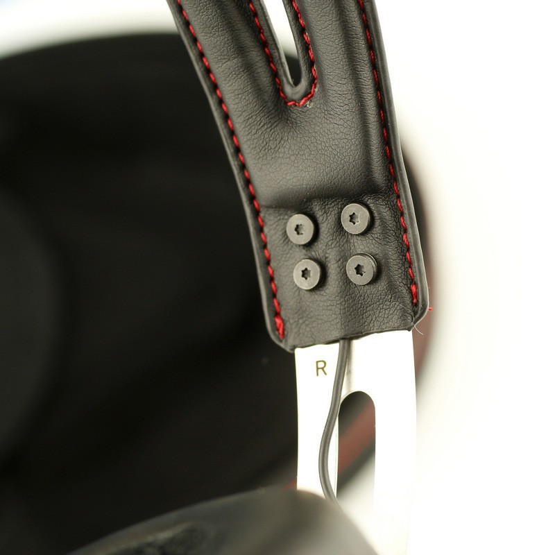 1320141544_739248582