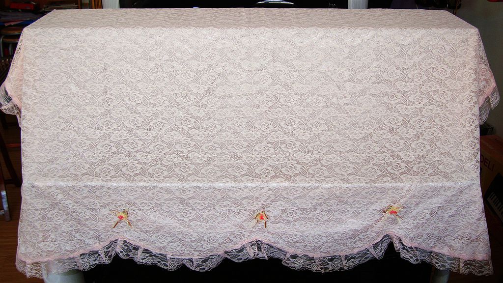 Кружевная половина розового