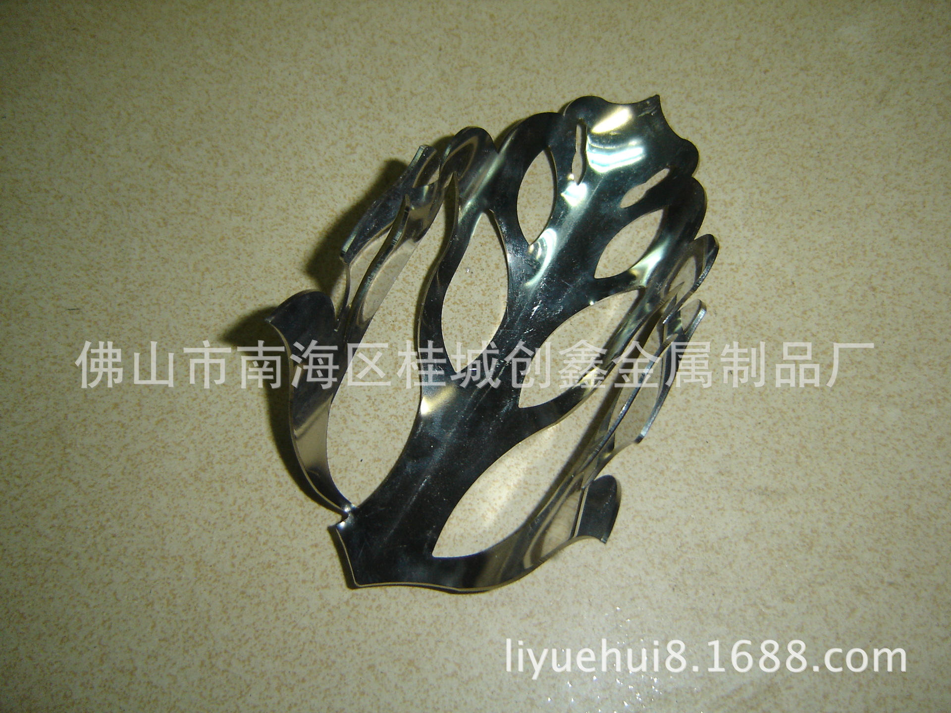 提供門類裝飾配件模具製造及生產加工