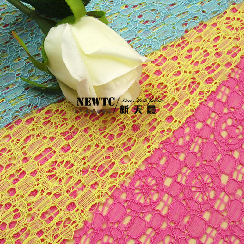 立体股线锦棉蕾丝面料 春季女装连衣裙蕾丝服装面料多色供应
