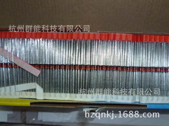 ST 稳压二极管1N4742A 1N4742  12v