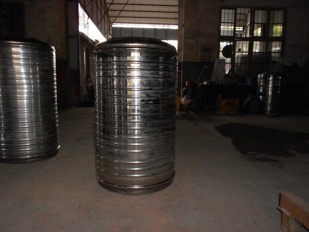 宁波慈溪天恩不锈钢冷水箱