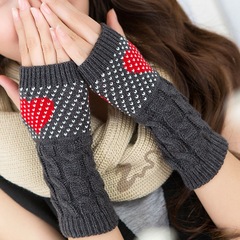 AliExpress & eBay: Factory Wholesale Knitted Korean-Style Fingerless/Quarter-Finger Christmas Gloves for Women—Featuring a Heart-Shaped Design with Peach-Colored Hearts