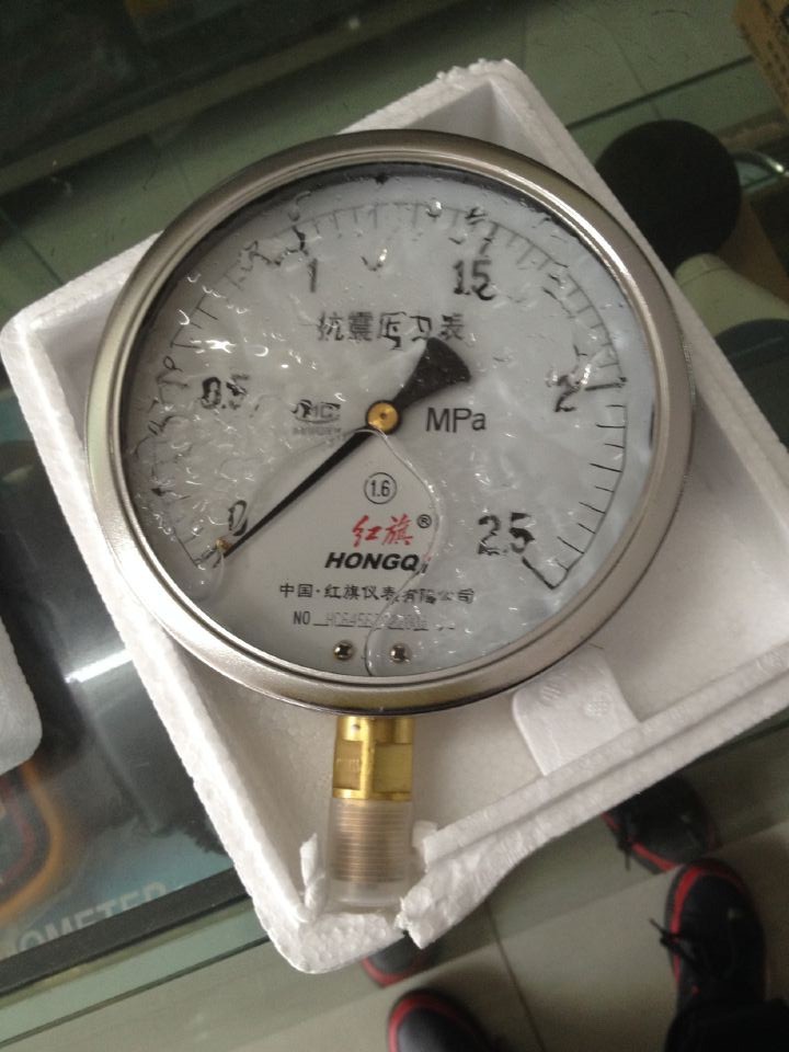 红旗牌耐震压力表YN150 0.6 1 1.6 2.5MPA表盘150MM4分牙油压表