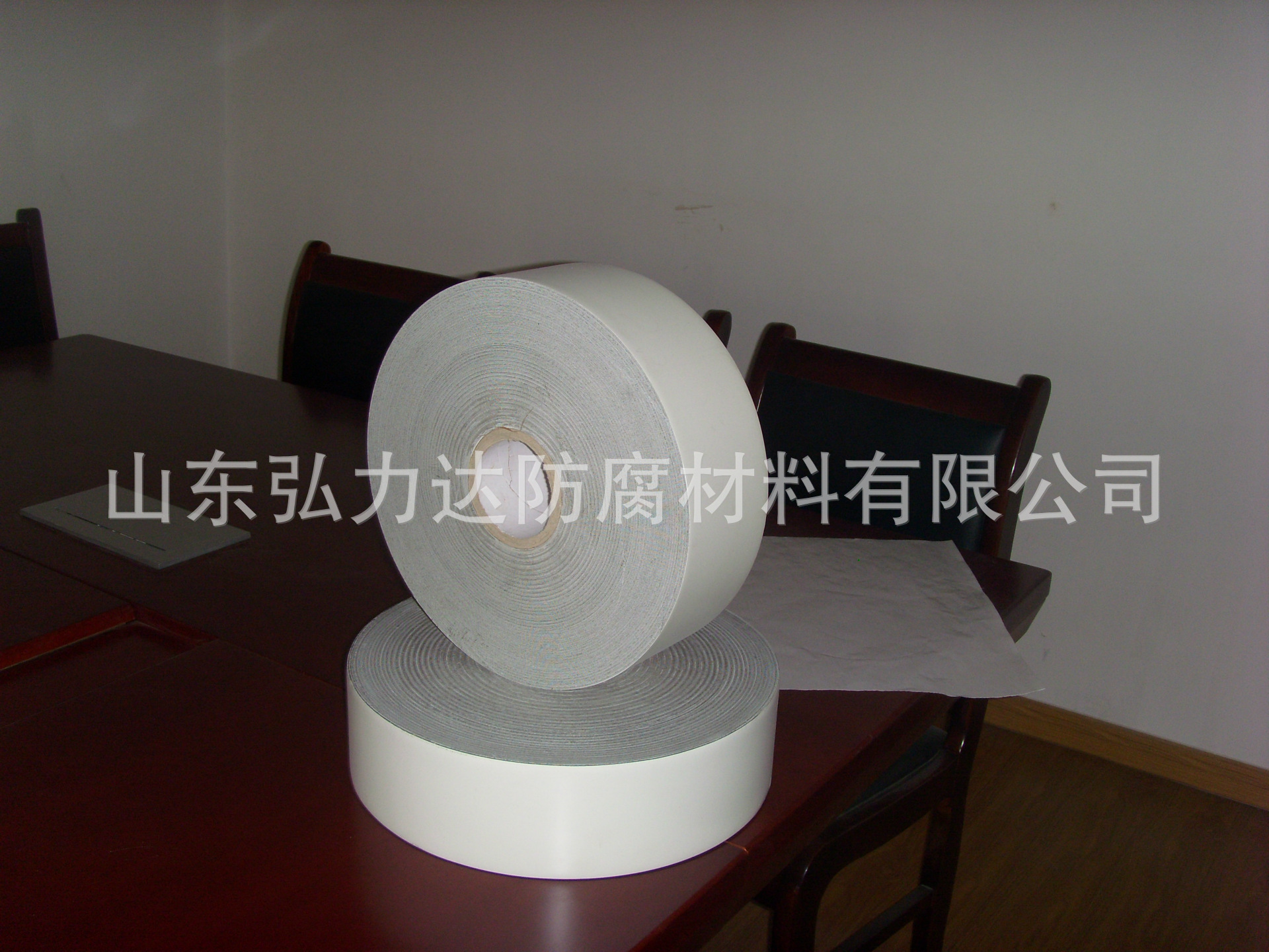 厂家直销聚乙烯冷缠带外带绝缘性好寿命长