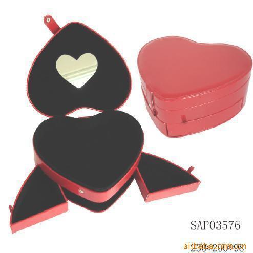 厂家直销2025年新款化妆盒 首饰盒  多层收纳盒  可来样定/制